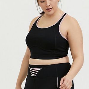 IOS TORRID BLACK AND PINK LACE UP SPORTS BRA